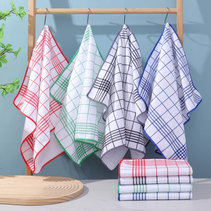 A set of 6 checkered kitchen towels, available in 4 colors, highly absorbent and lint-free.